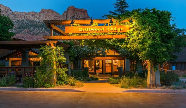 Driftwood Lodge