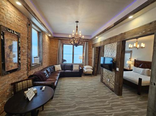 Eaglescape Suites and Event Center