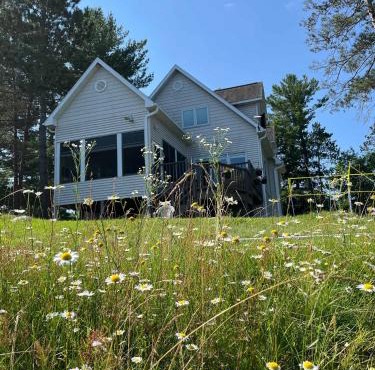 Eikedahls' Shoreview Lake House