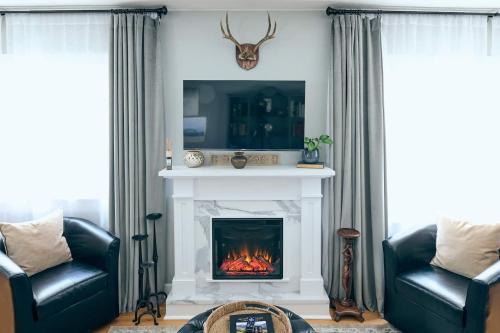 Elegant Escape 2 blocks to Historic downtown