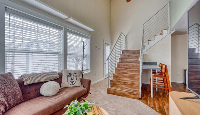 Elegant NW Portland Suites - Central Walkable Stay