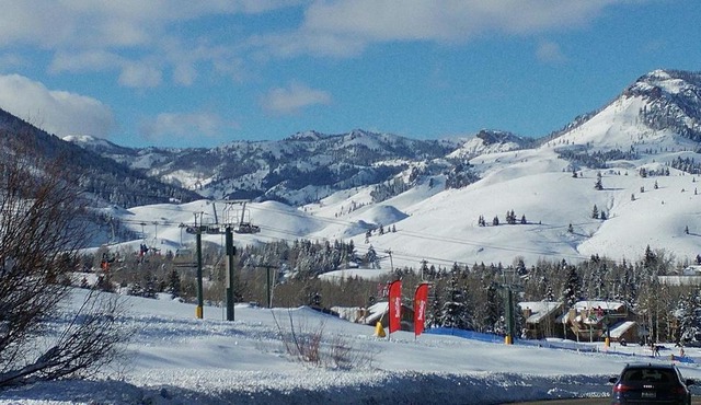 Elkhorn Village
