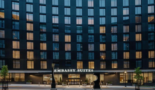 Embassy Suites By Hilton Madison Downtown