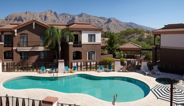 Embassy Suites Tucson - Paloma Village