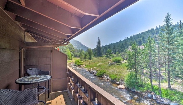 Estes Park Condo ~ 1 Mi to RMNP!