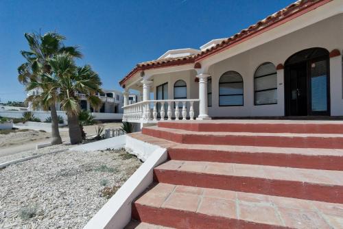 Estrella Del Mar Superb Beach Home Las Conchas