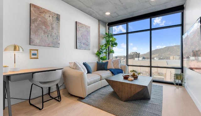 Exclusive Dwntwn Retreat-Salt Palace & DeltaCenter