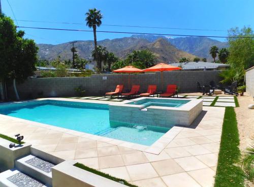 Experience Modern Luxury at Desert Hideaway