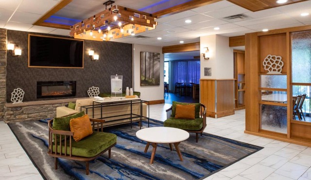 Fairfield Inn and Suites by Marriott Bakersfield Central