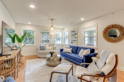 Fayetteville Home ~ 2 Blocks to Dickson Street!