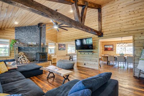 Fire Pit + Sauna: Inviting Utah Cabin