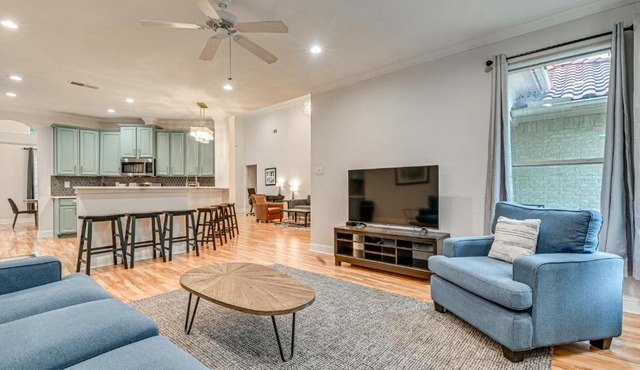 Fire Pit + Spacious Yard: Irving Family Home