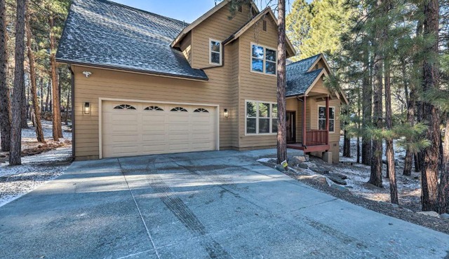 Flagstaff Family Getaway ~ 4 Miles to Downtown!