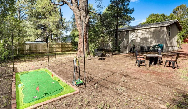 Flagstaff Getaway | Mini Golf, Fire-Pit, and A/C