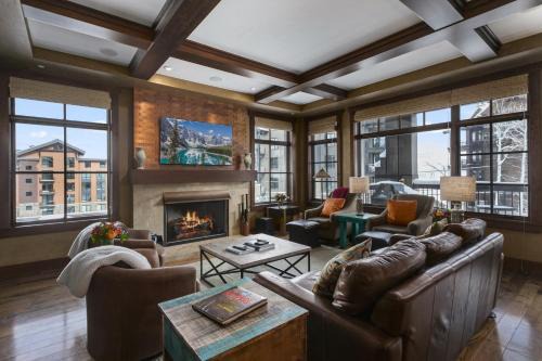 Flagstaff Lodge at Deer Valley Resort - Three Bedroom Residence #302