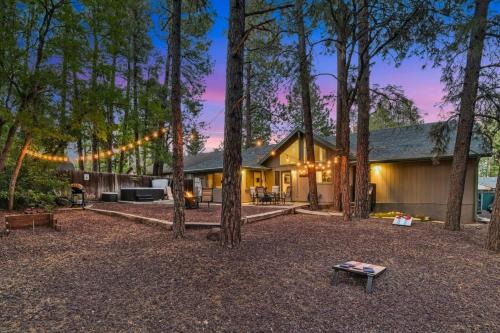 Flagstaff Retreat with Hot Tub and Fireplace