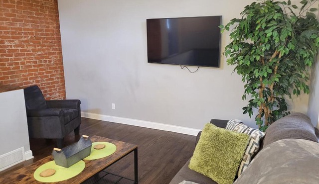 Fresh Modern Industrial split level