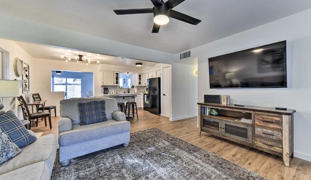 Furnished Patio! Downtown Gilbert Retreat