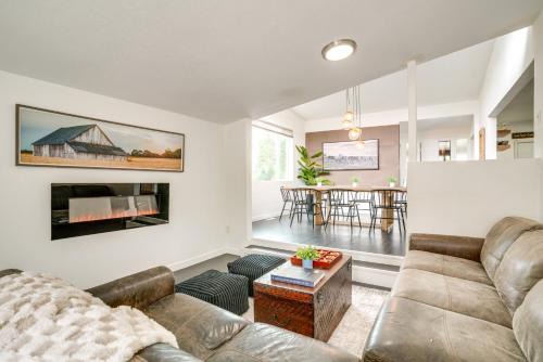 Game Room & Fire Pit: Family-Friendly Loveland Gem