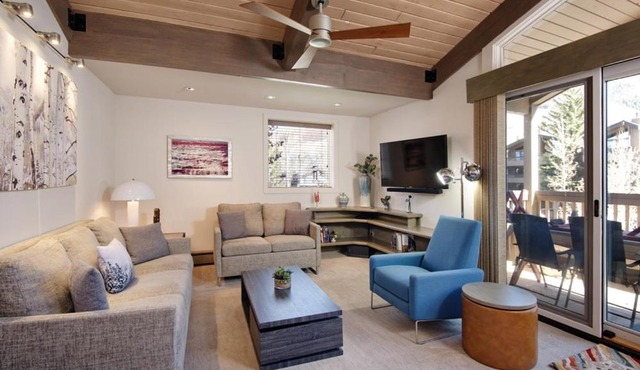 Gant Unit K301, A resort condo w/fireplace, upgraded kitchen, A/C, views from every room