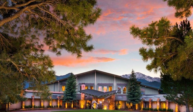 Garden of the Gods Resort & Club
