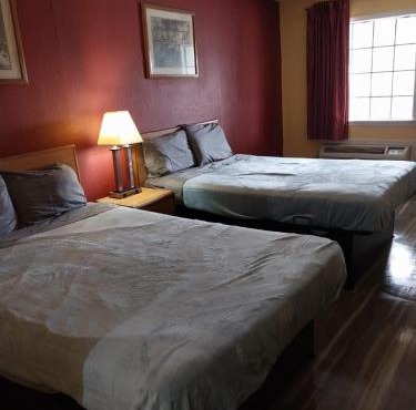 Gated 2 Double Beds Hotel Room 121