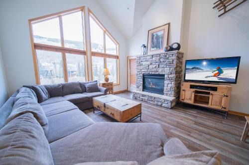Gateway Lodge 5096 by SummitCove Lodging in Colorado