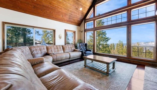 Glacier Peak Lodge