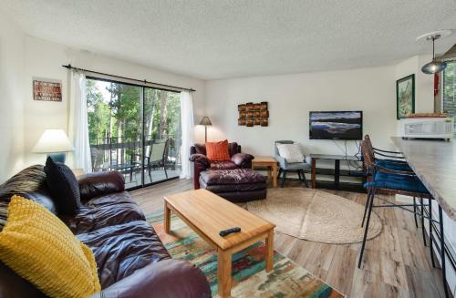 Gold Camp Miner's Claim Condo: On Shuttle Route
