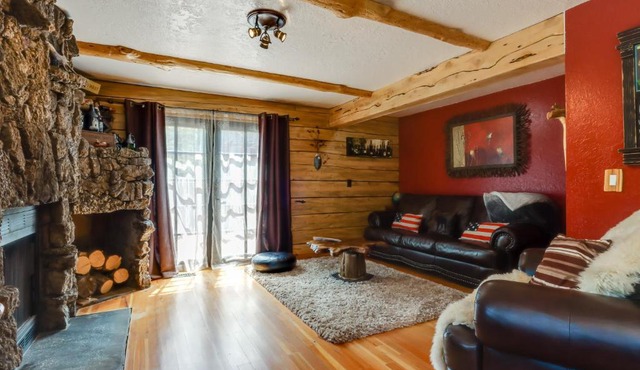 Golfcourse Getaway in the Meadows