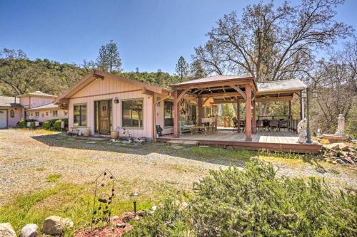 Gorgeous Oakhurst Retreat w/Swimming Hole!