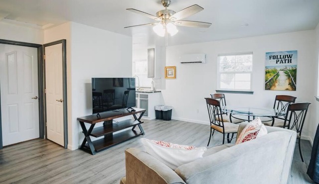 Gorgeous Upstairs Studio with Patio and Laundry