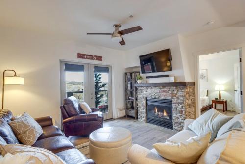 Granby Ranch Condo w/Mtn-View: Trails & Hot-Tub!