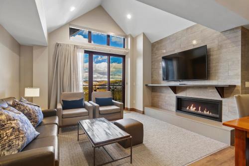Grand Colorado on Peak 8 - 2 bedroom ski-in/ski-out