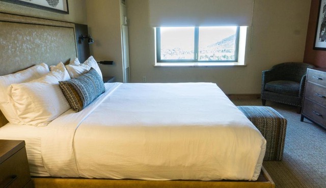 Grand Summit Hotel, a Ski In Out