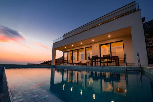 Green Hills Villa