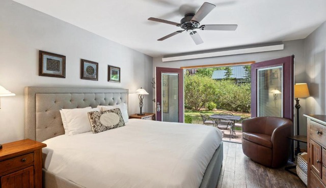 Ground Floor on River Trail, Walk to Ski condo