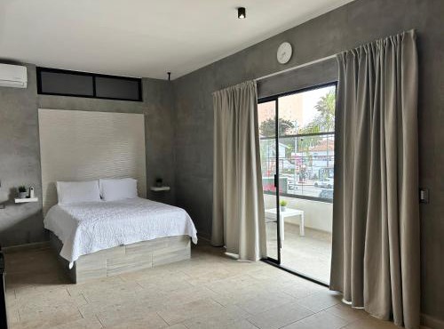 Habitación Moderna y Céntrica con Balcón y Piscina climatizada