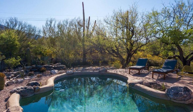 Hacienda Riad: free pool heat, hot tub, views