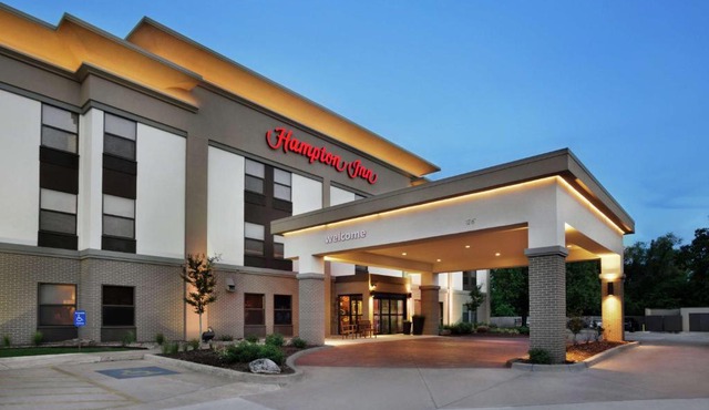 Hampton Inn Shawnee