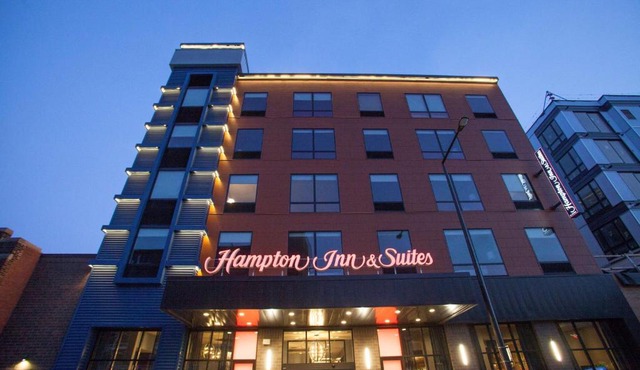 Hampton Inn & Suites St. Paul Downtown