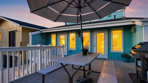 Happy Bottom Beach House by AvantStay