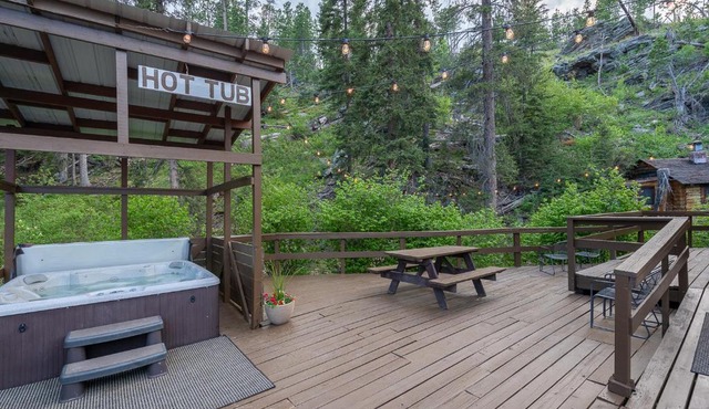 Harney Camp Cabins