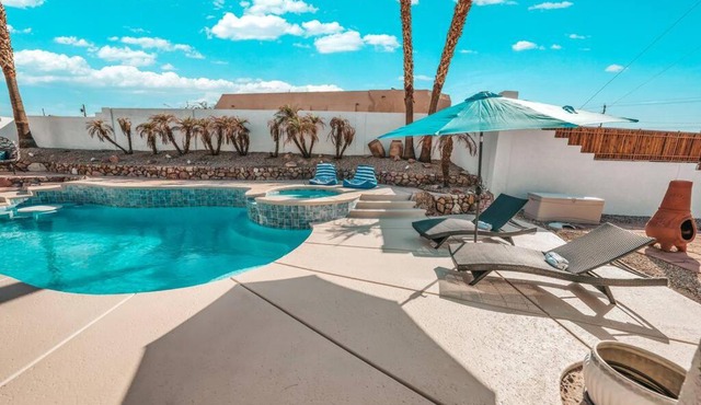 Havasu Regal - Pool, Spa, Boat Parking, BOHO Design