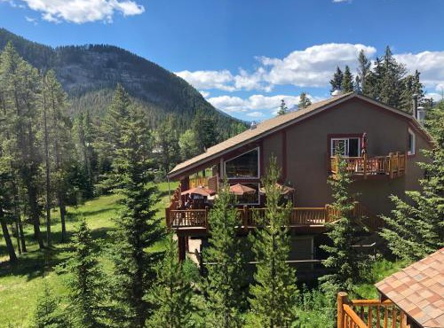 HI Banff Alpine Centre - Hostel