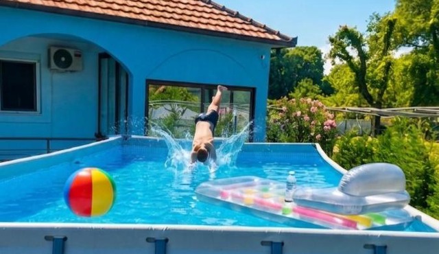 Hidden Oasis PeSa - Luxury Villa with Pool & Spa