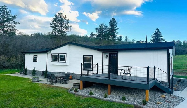 Hier Hideaway - Hot Tub - Fire Pit - King Beds