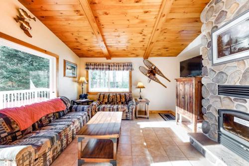 High Lake Hideaway