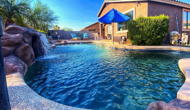 Hike & Golf: Goodyear Retreat w/Patio + Fire Pit!