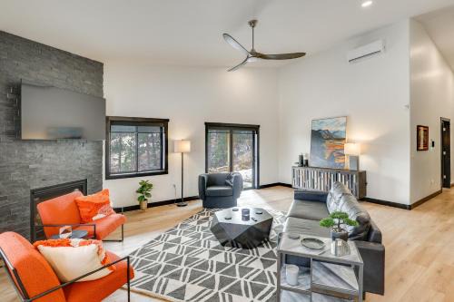Hike & Unwind, Stylish Wooded Retreat in Piedmont!